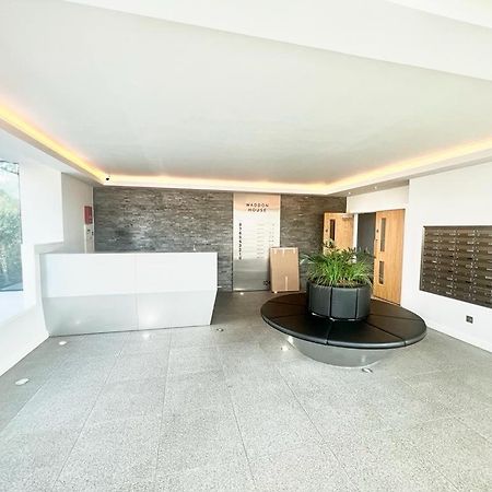 Beautiful 1 Bedroom Stylish Apartment Croydon Exterior foto