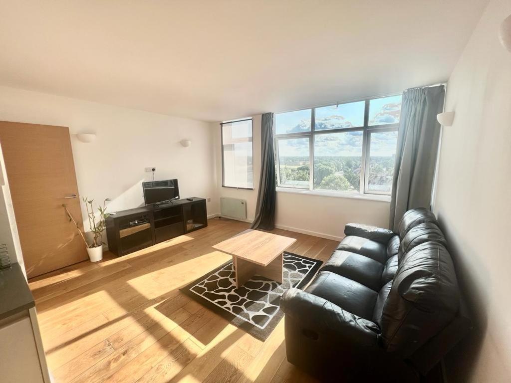Beautiful 1 Bedroom Stylish Apartment Croydon Exterior foto